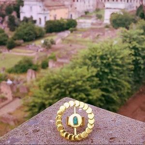 Designer statement ring gold, bronze and emerald
